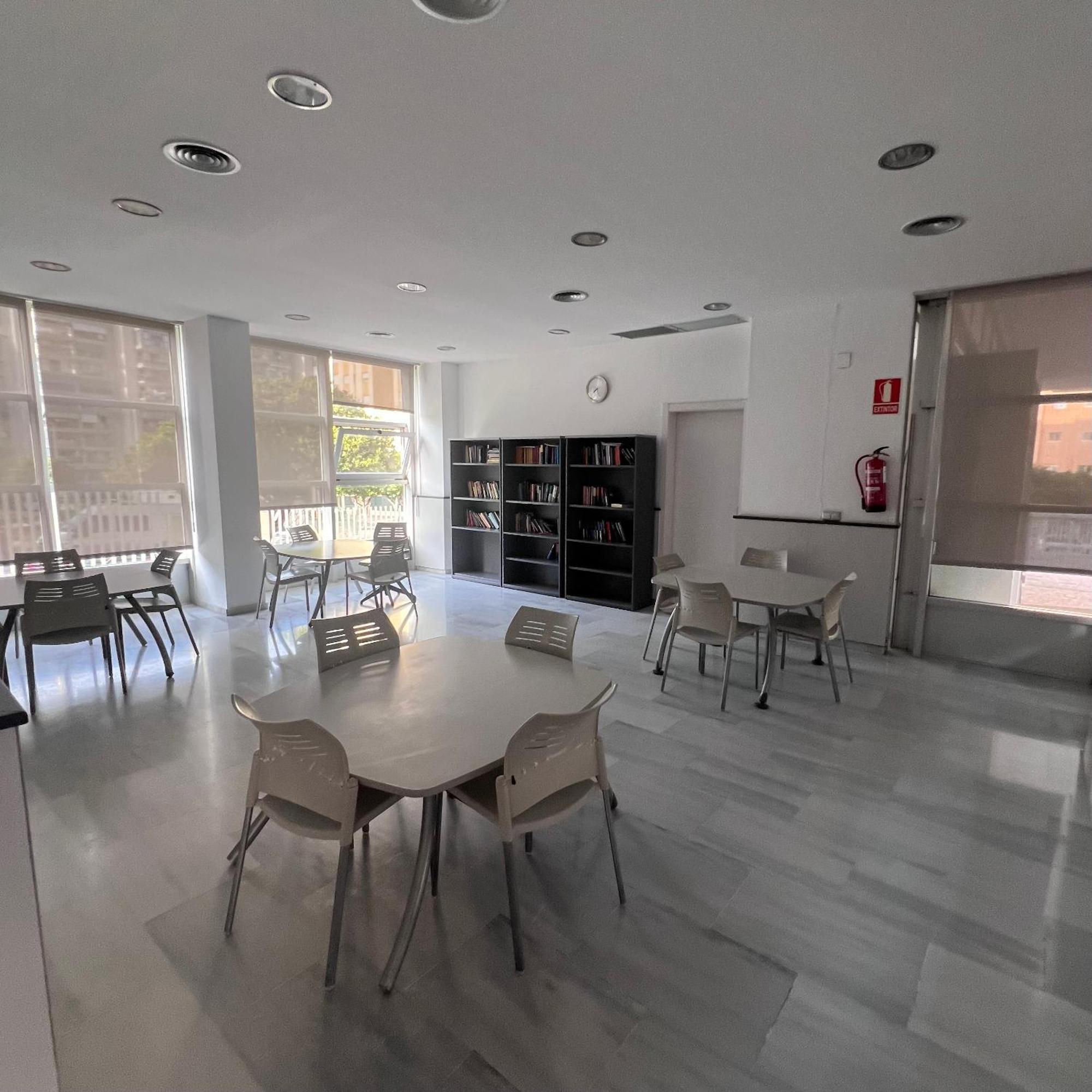 Luxurious By The Sea Apartment *